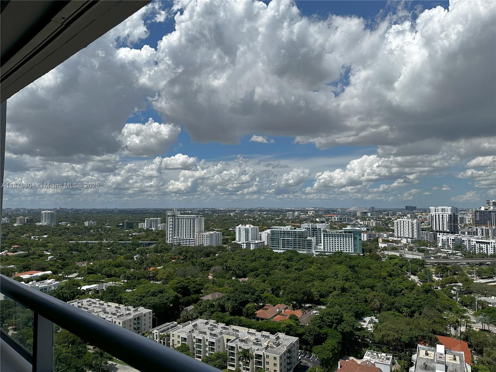 image The Palace Condo12
