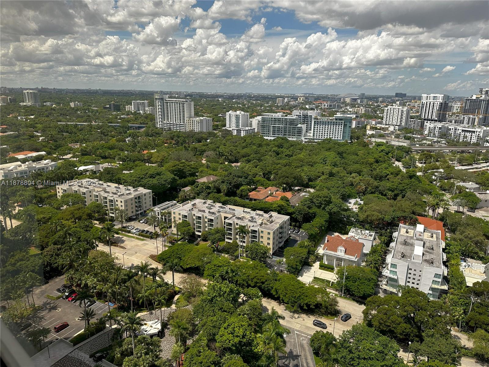 image The Palace Condo13