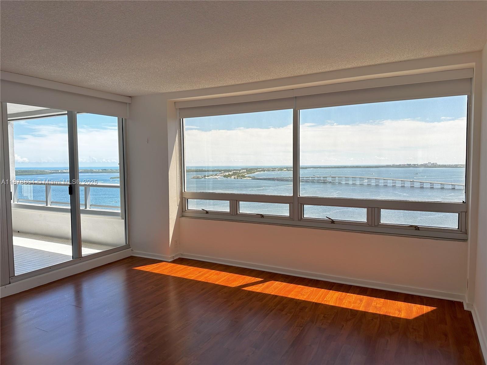 image The Palace Condo21