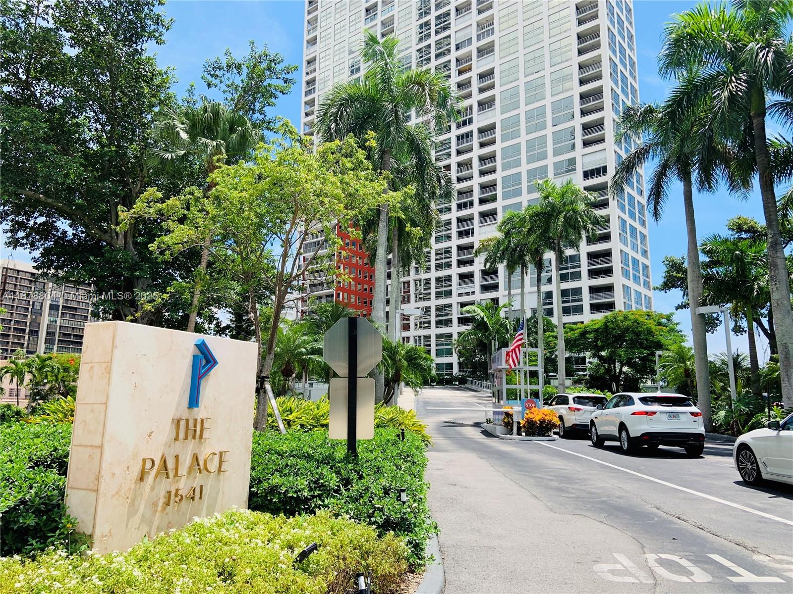 image The Palace Condo38
