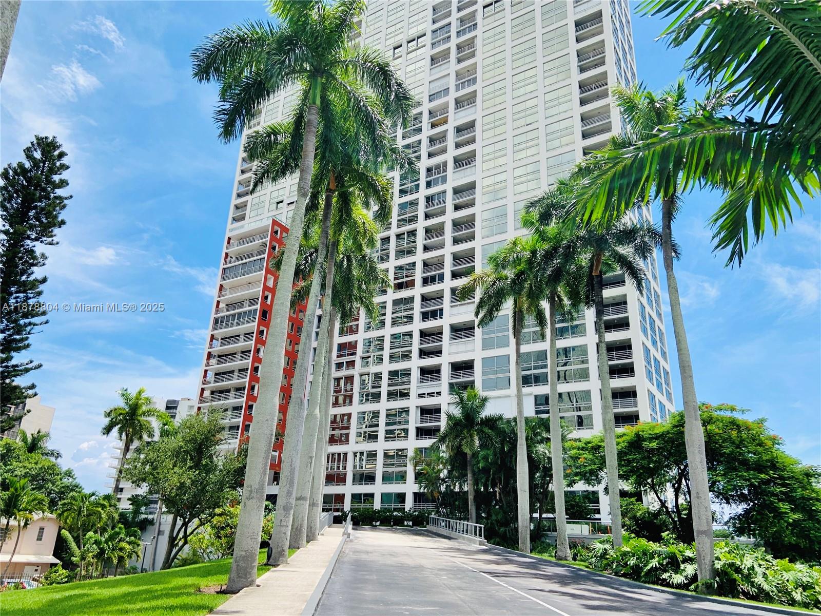 image The Palace Condo41