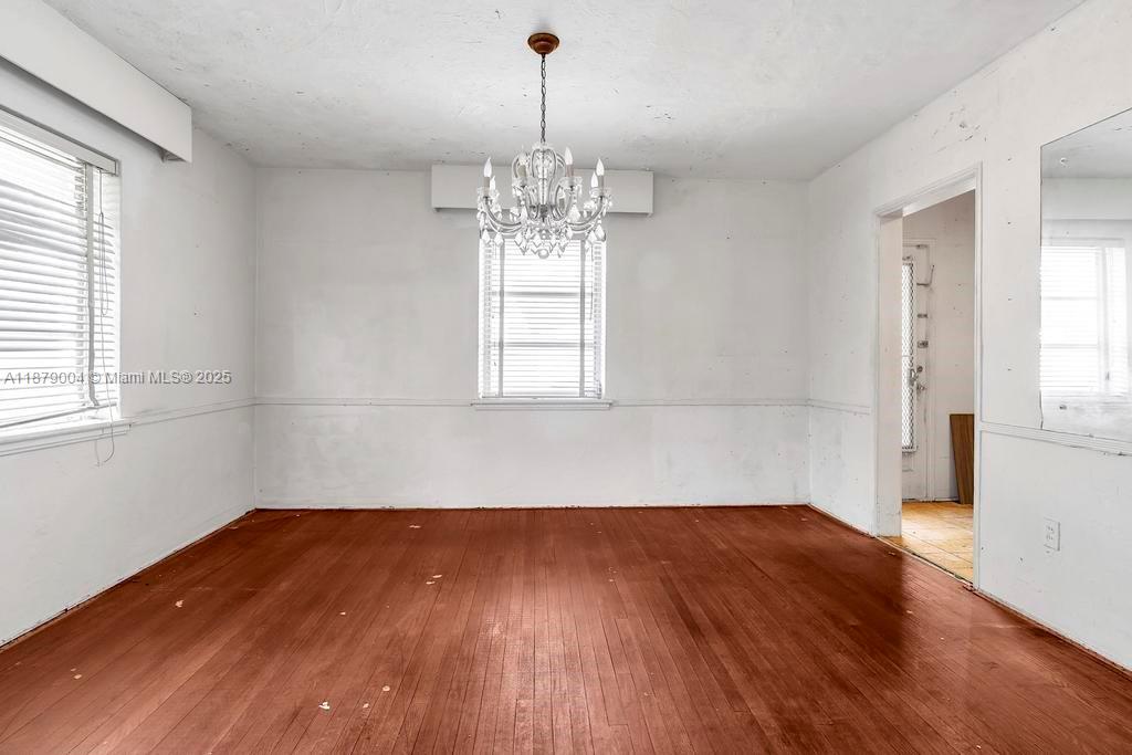 515 W 30th St Miami Beach, FL 33140