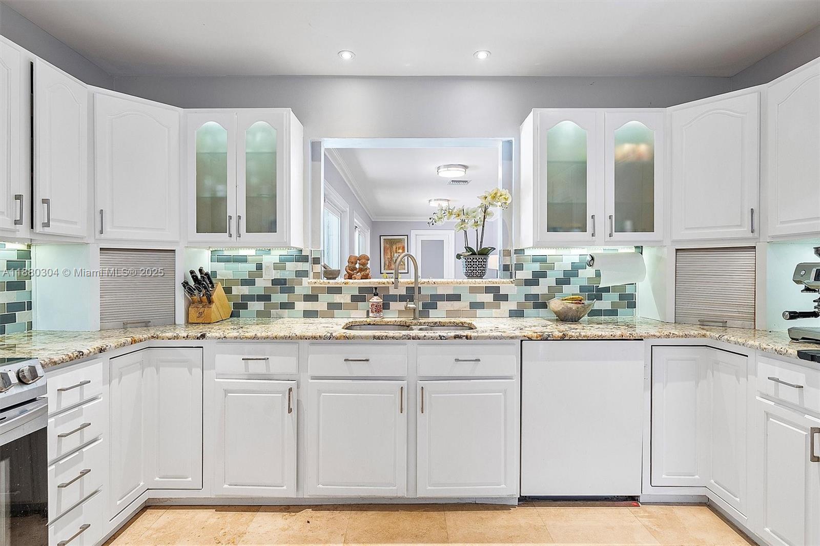 5930 SW 81st St South Miami, FL 33143