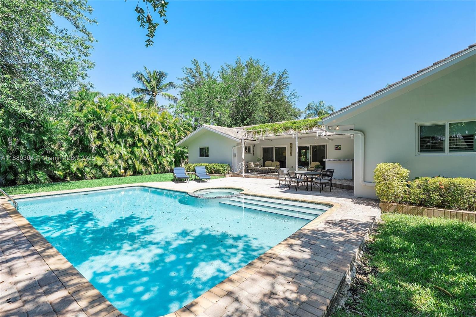 5930 SW 81st St South Miami, FL 33143