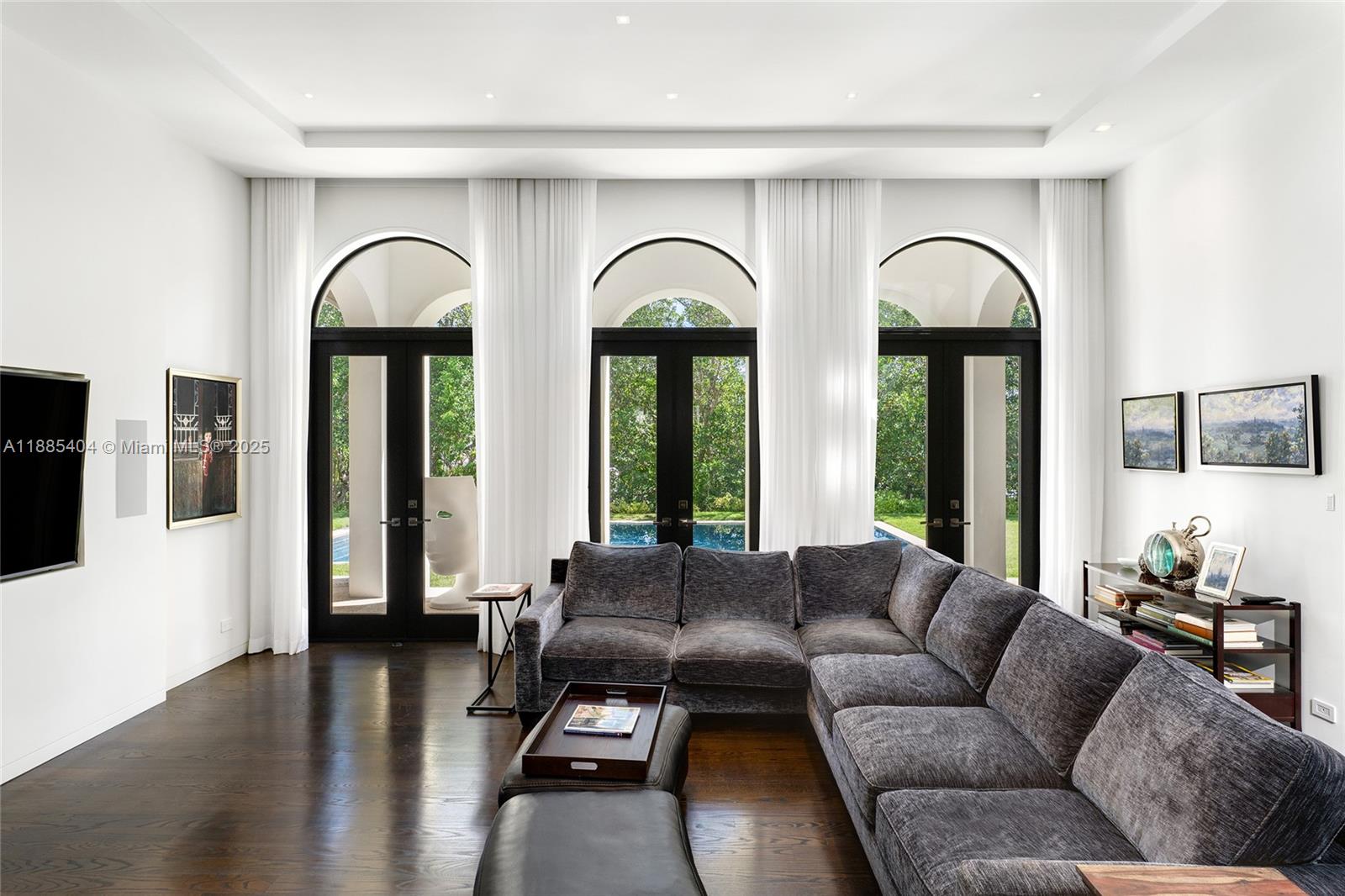 231 Costanera Rd Coral Gables, FL 33143 231 Costanera Rd Coral Gables, FL 33143