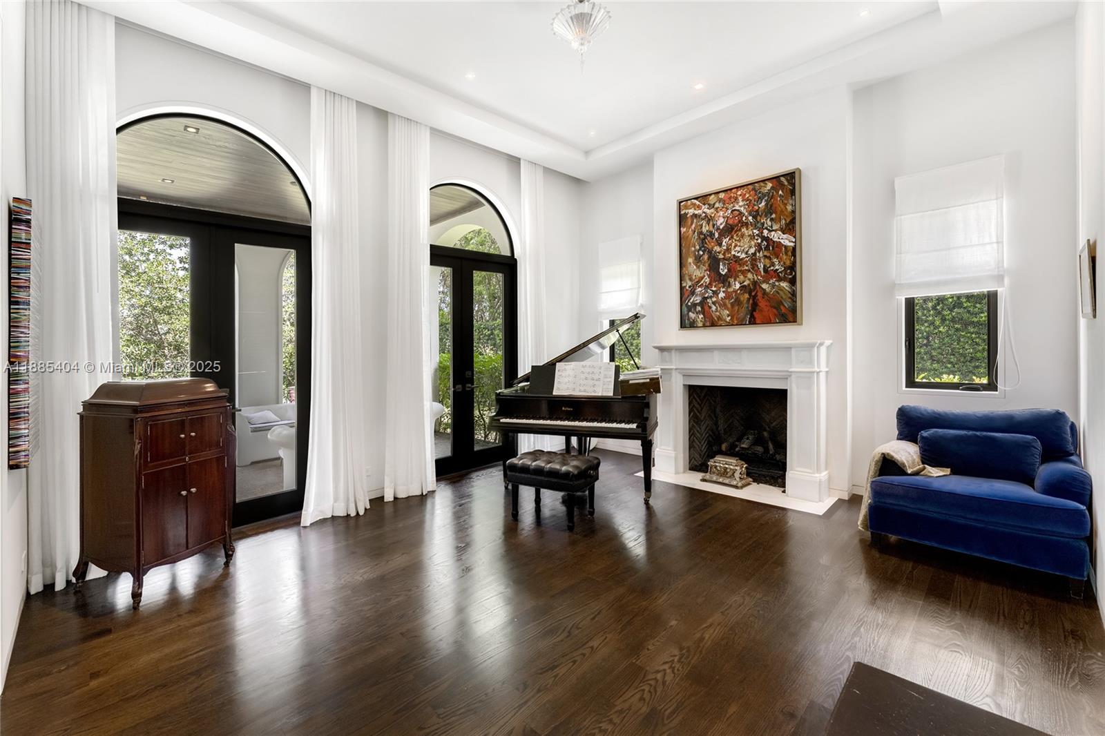 231 Costanera Rd Coral Gables, FL 33143 231 Costanera Rd Coral Gables, FL 33143