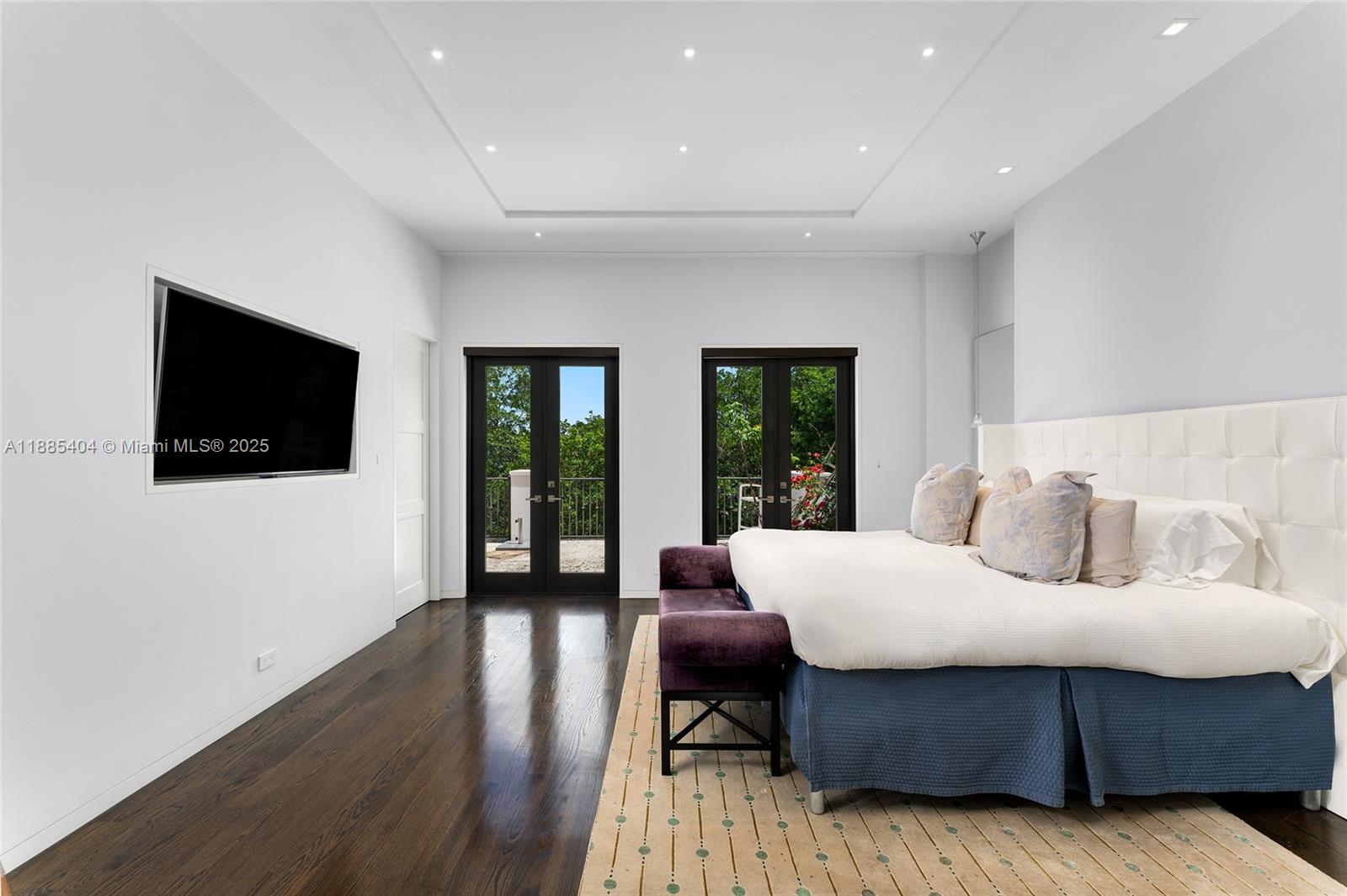 231 Costanera Rd Coral Gables, FL 33143 231 Costanera Rd Coral Gables, FL 33143