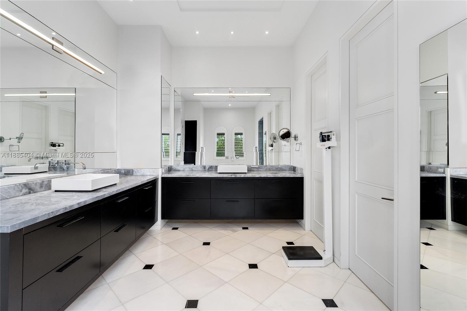 231 Costanera Rd Coral Gables, FL 33143 231 Costanera Rd Coral Gables, FL 33143