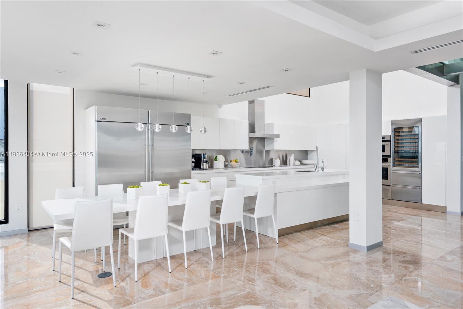 1580 S Treasure Dr North Bay Village, FL 33141