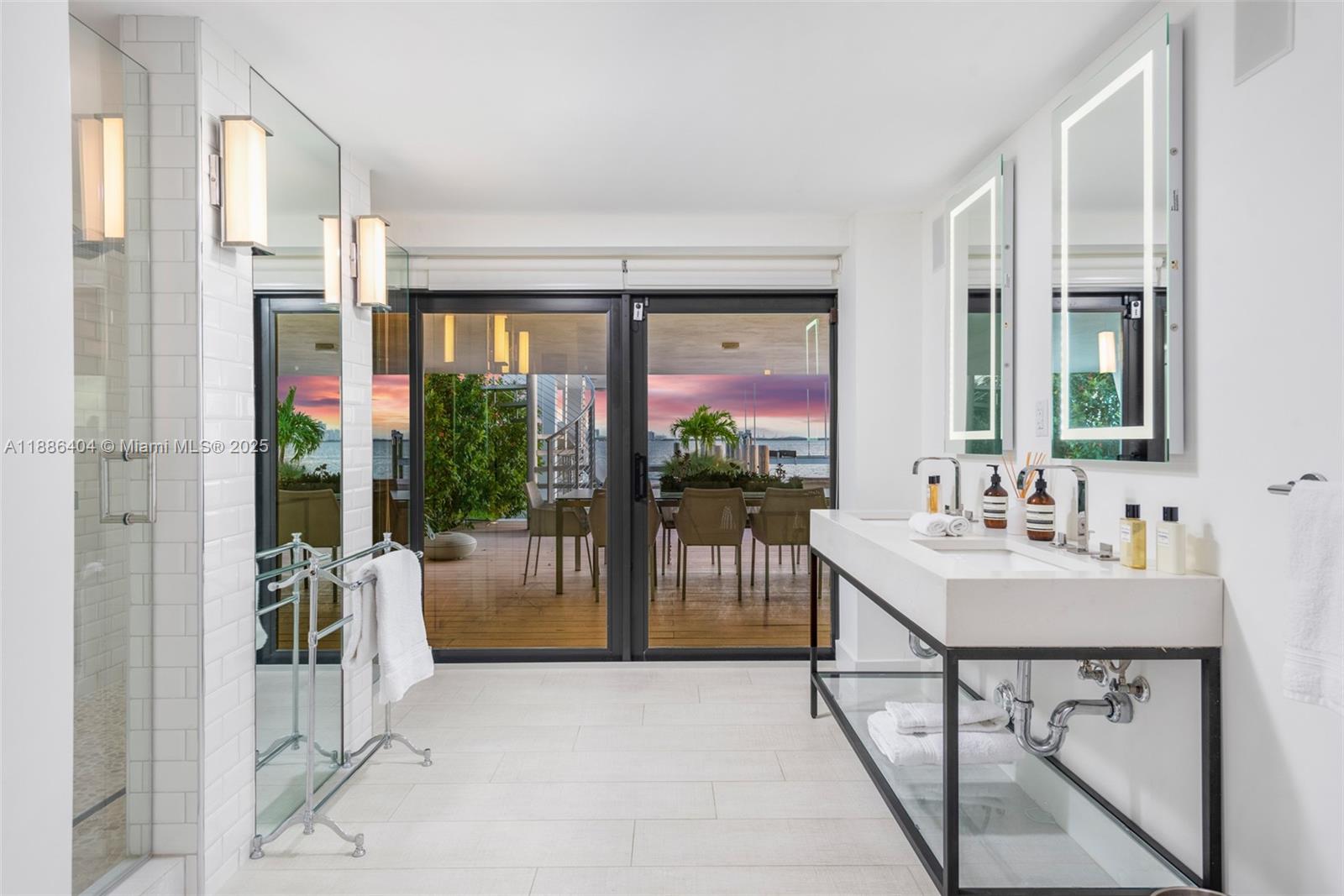 1580 S Treasure Dr North Bay Village, FL 33141