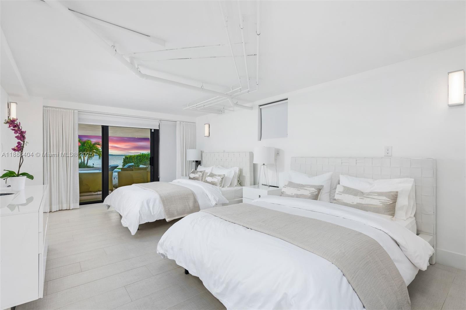 1580 S Treasure Dr North Bay Village, FL 33141