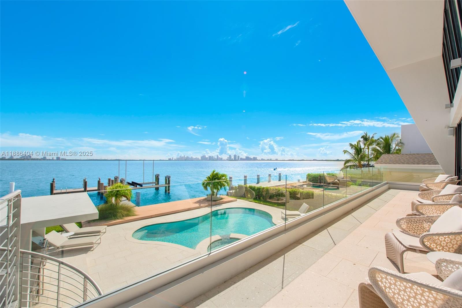 1580 S Treasure Dr North Bay Village, FL 33141