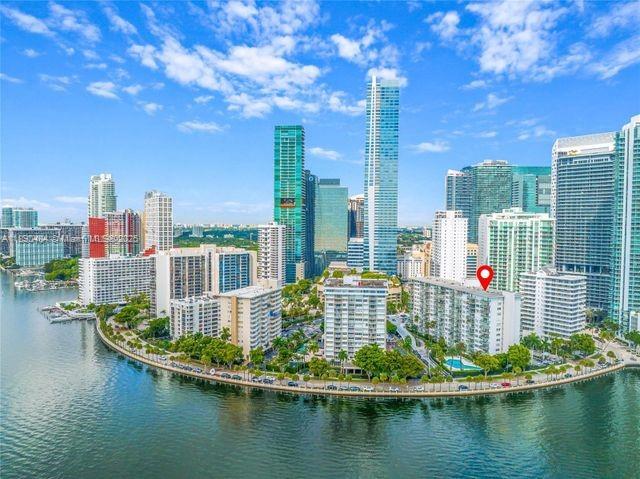 1408 Brickell Bay Dr #418
