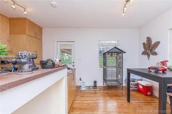 1025 NE 17th Way Fort Lauderdale, FL 33304