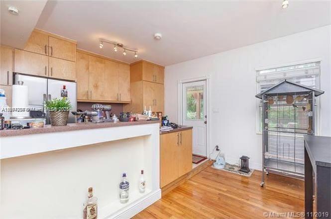 1025 NE 17th Way Fort Lauderdale, FL 33304