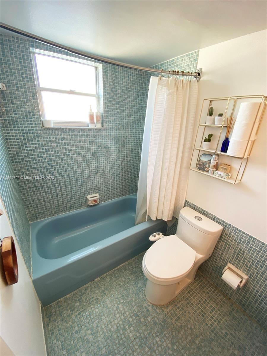 7850 Byron Ave #307 Miami Beach, FL 33141