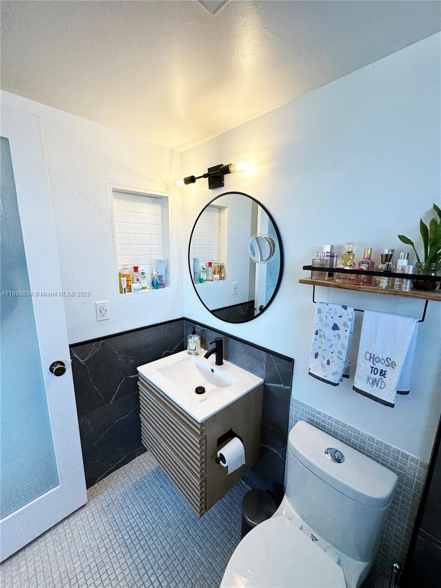 7850 Byron Ave #307 Miami Beach, FL 33141