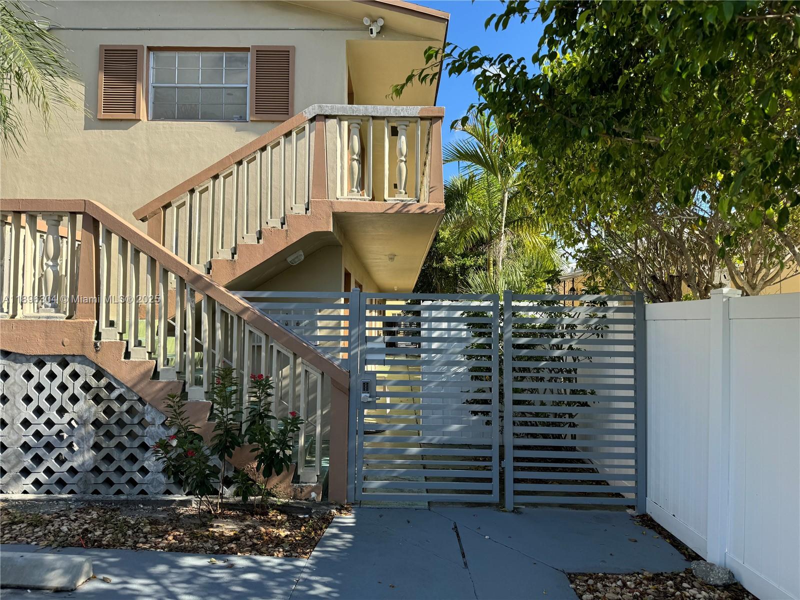 2008 Pierce St #3