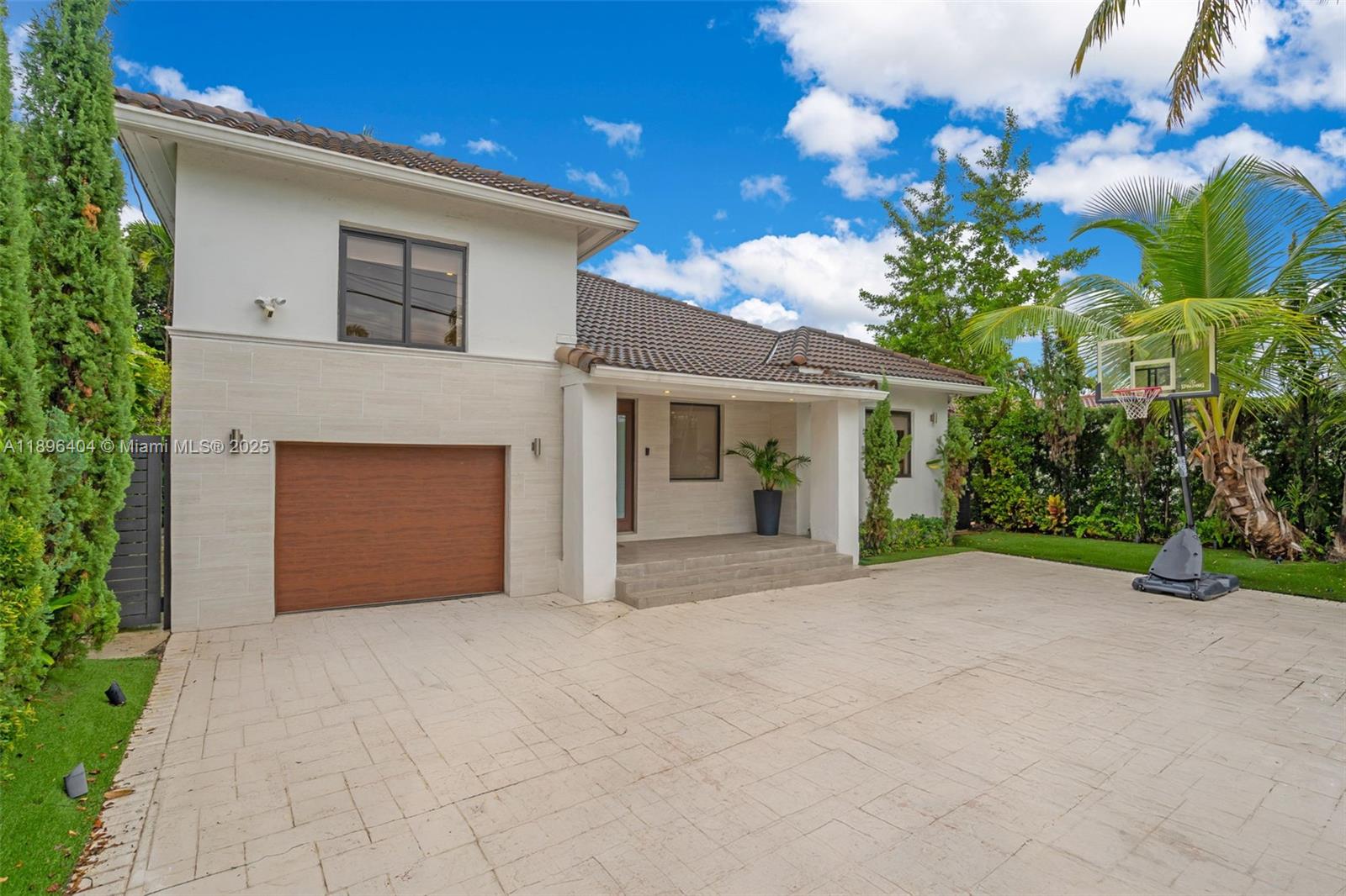 6235 Alton Rd Miami Beach, FL 33140