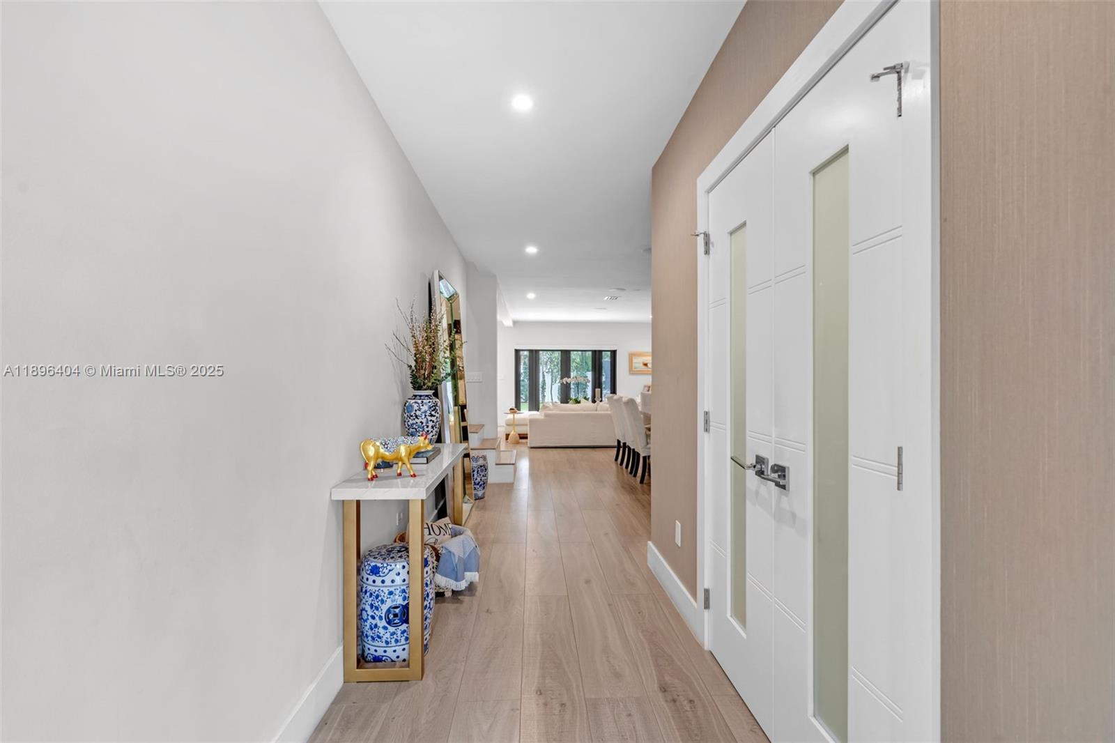 6235 Alton Rd Miami Beach, FL 33140