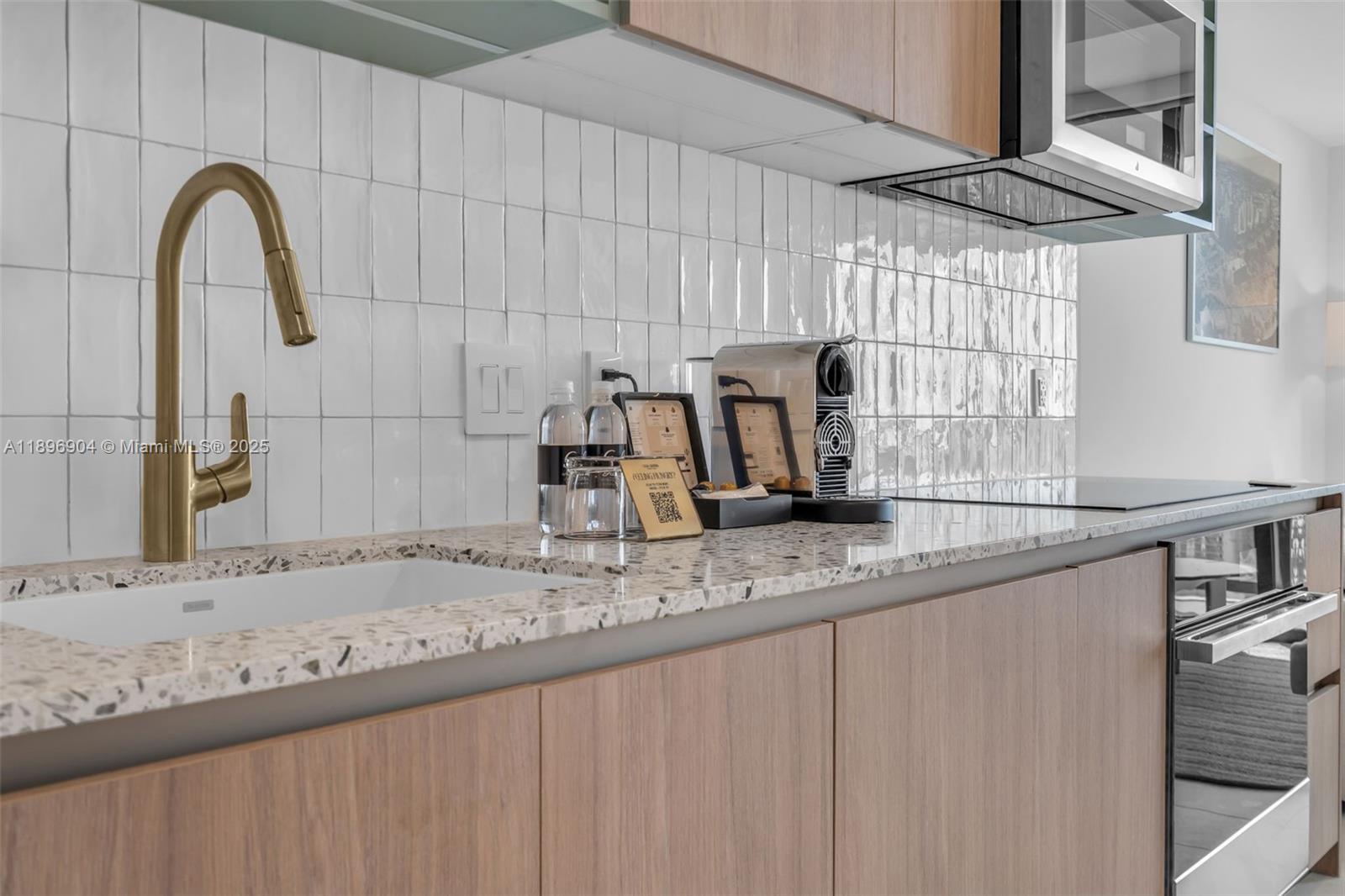 image Natiivo Gale17