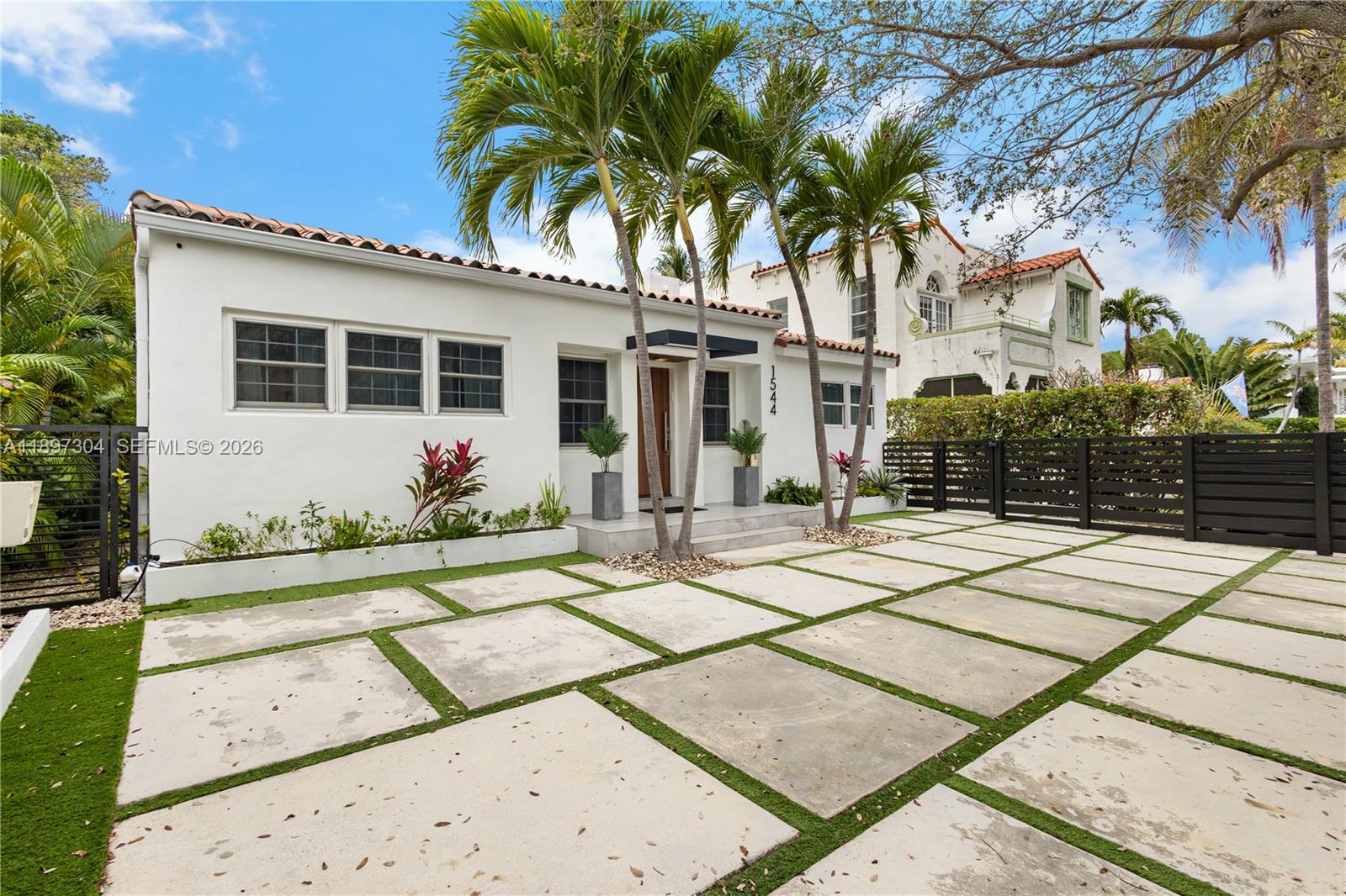 1544 Michigan Ave Miami Beach, FL 33139