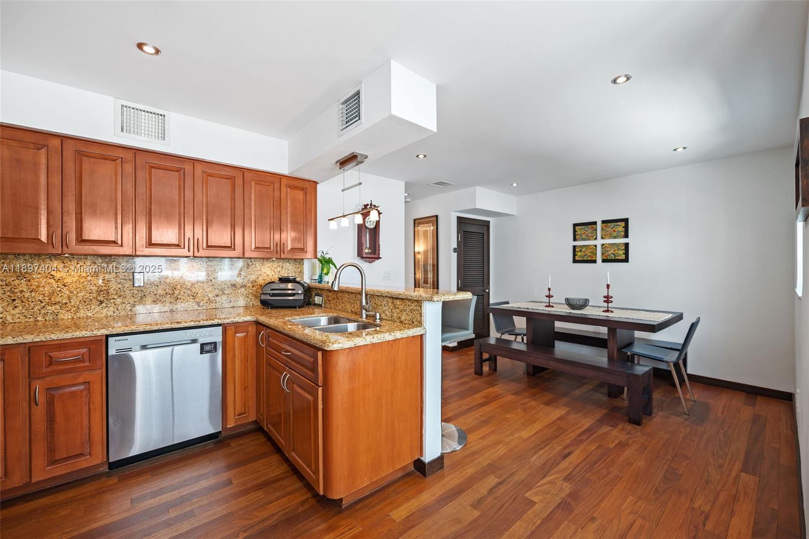 261 Navarre Ave #A-3 Coral Gables, FL 33134