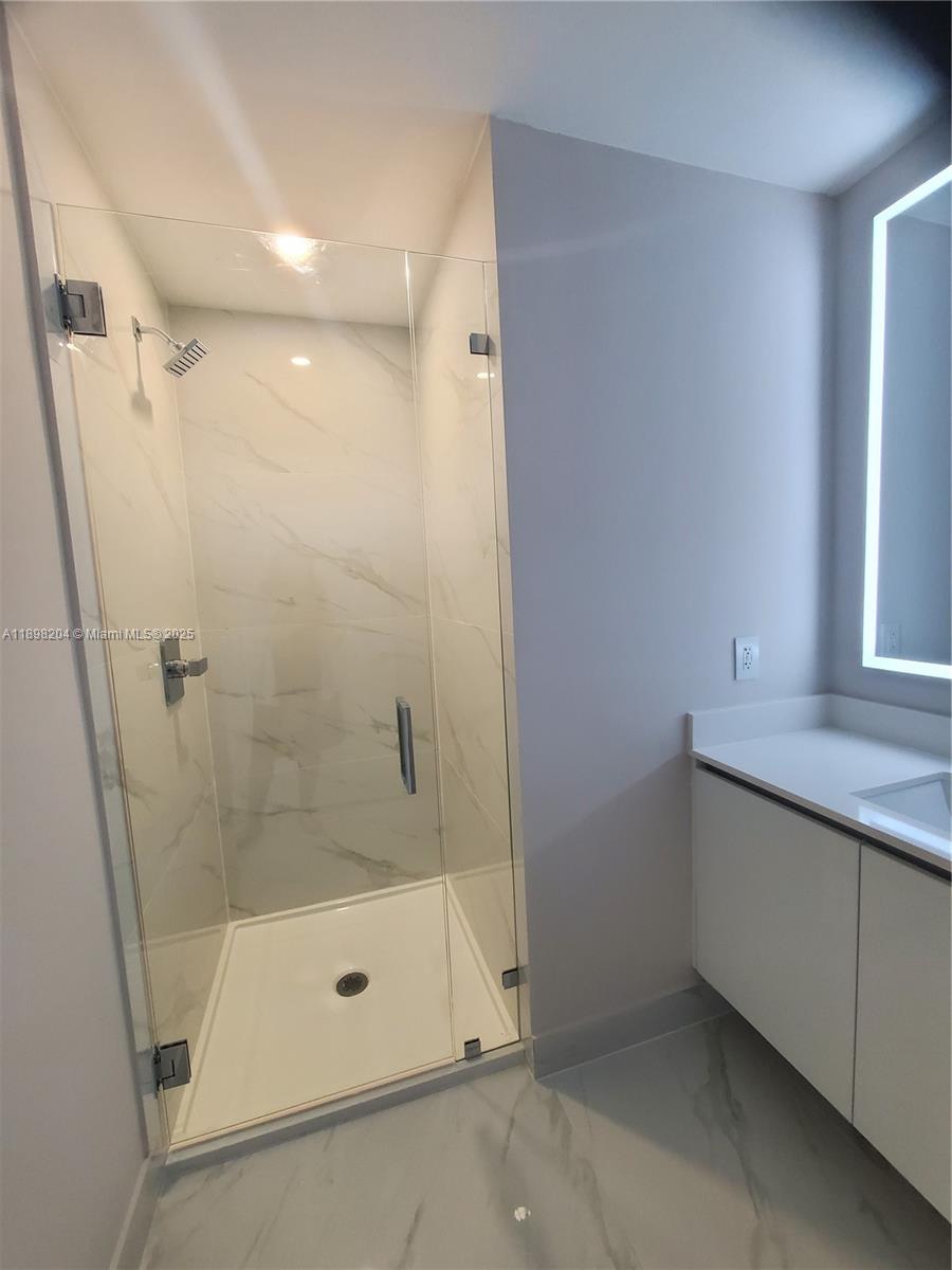 700 NE 24th St #1101 Miami, FL 33137