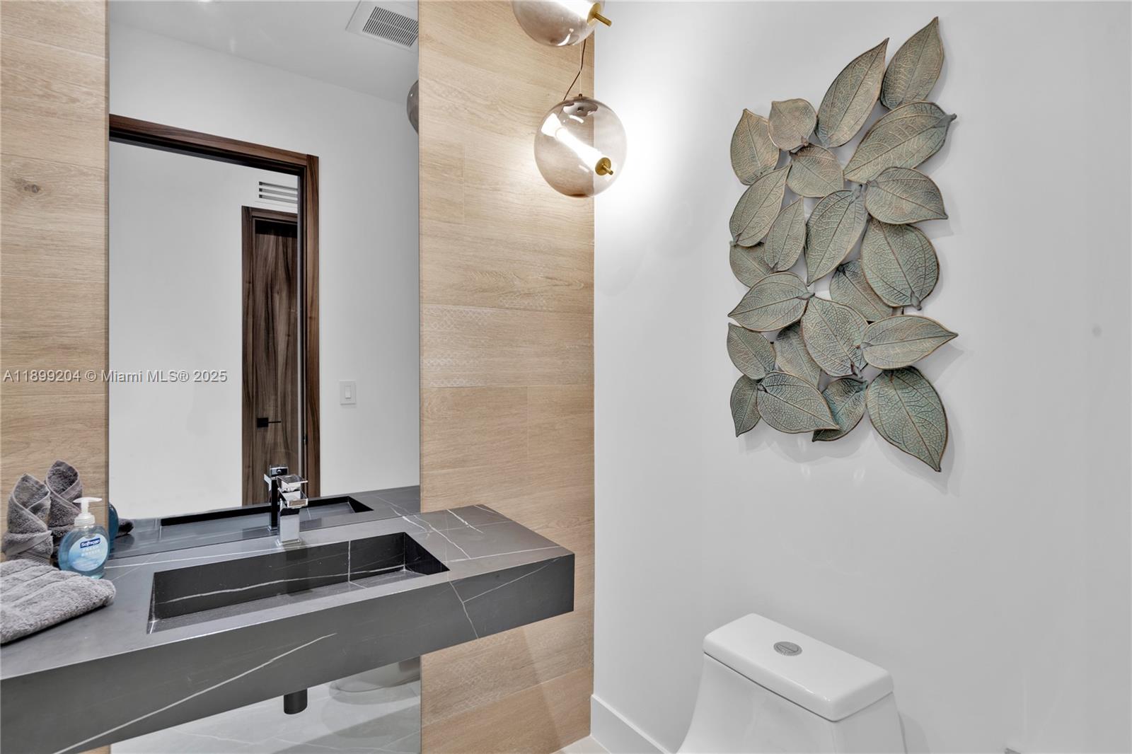 2110 NE 197th Ter Miami, FL 33179