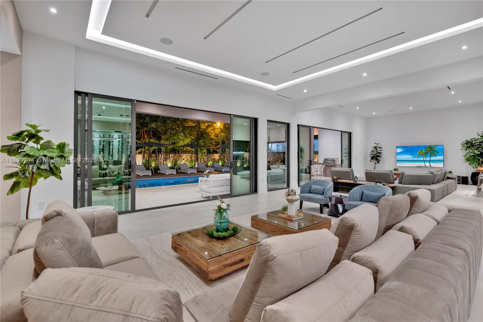 2110 NE 197th Ter Miami, FL 33179