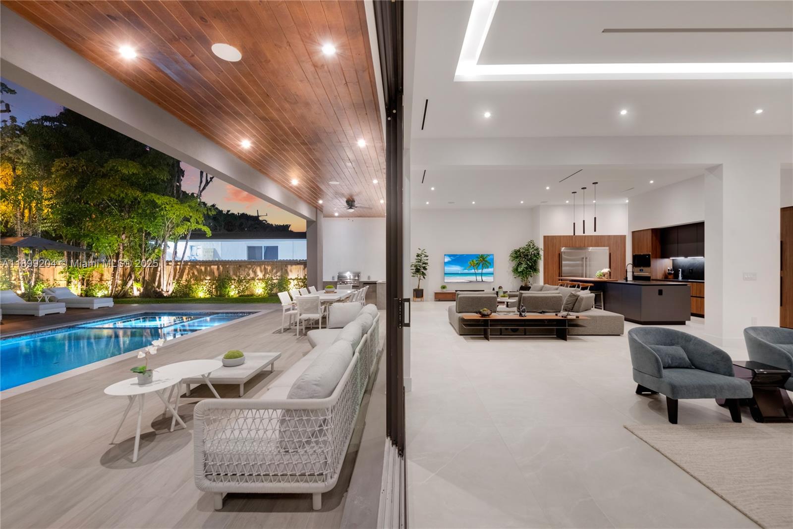 2110 NE 197th Ter Miami, FL 33179