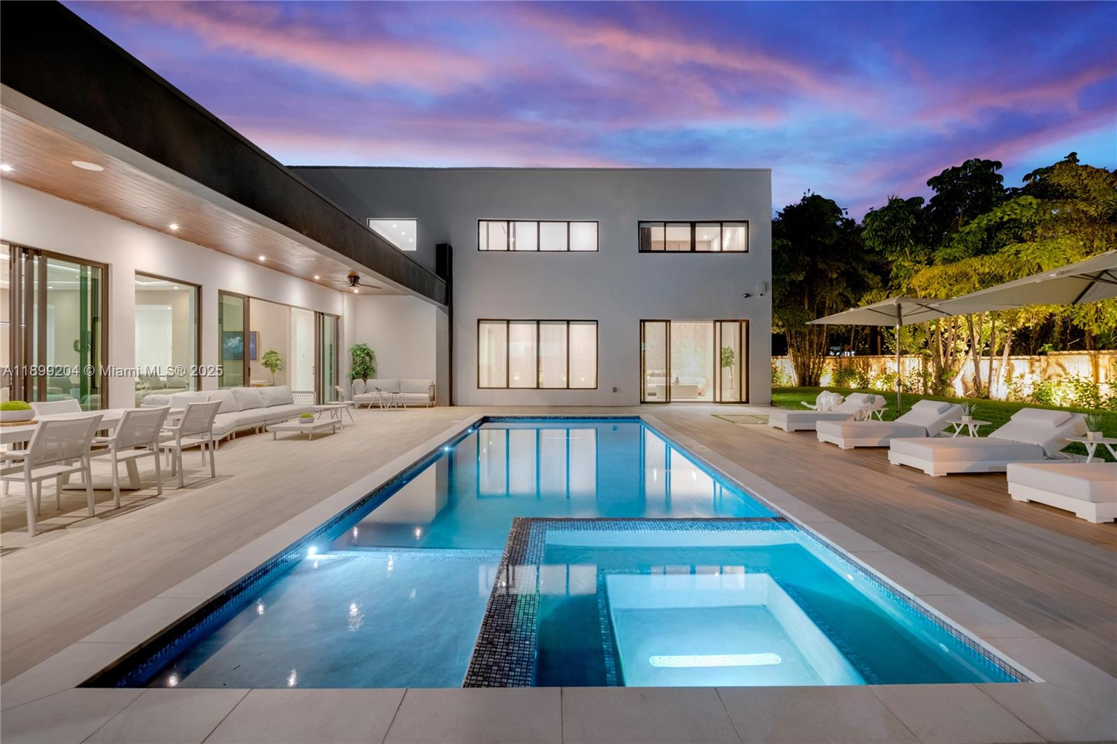 2110 NE 197th Ter Miami, FL 33179