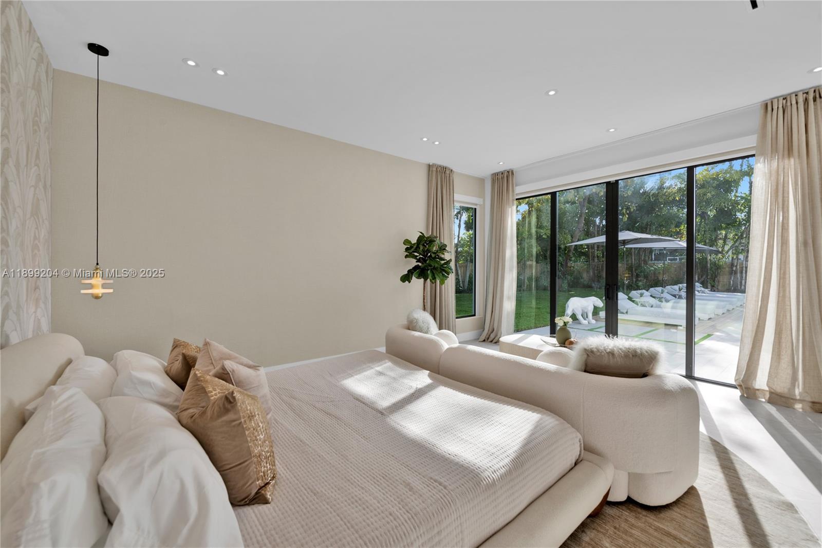 2110 NE 197th Ter Miami, FL 33179