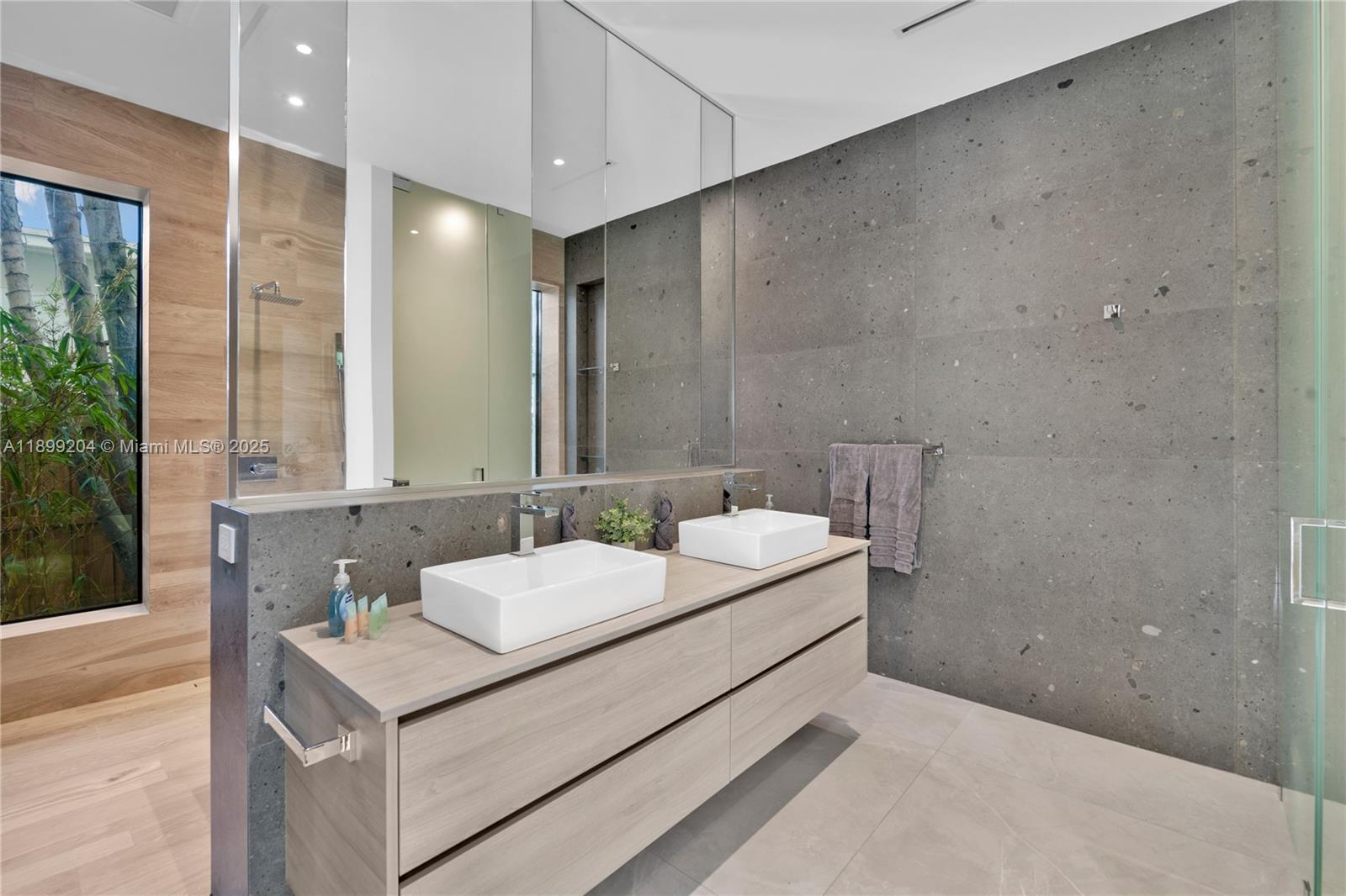 2110 NE 197th Ter Miami, FL 33179