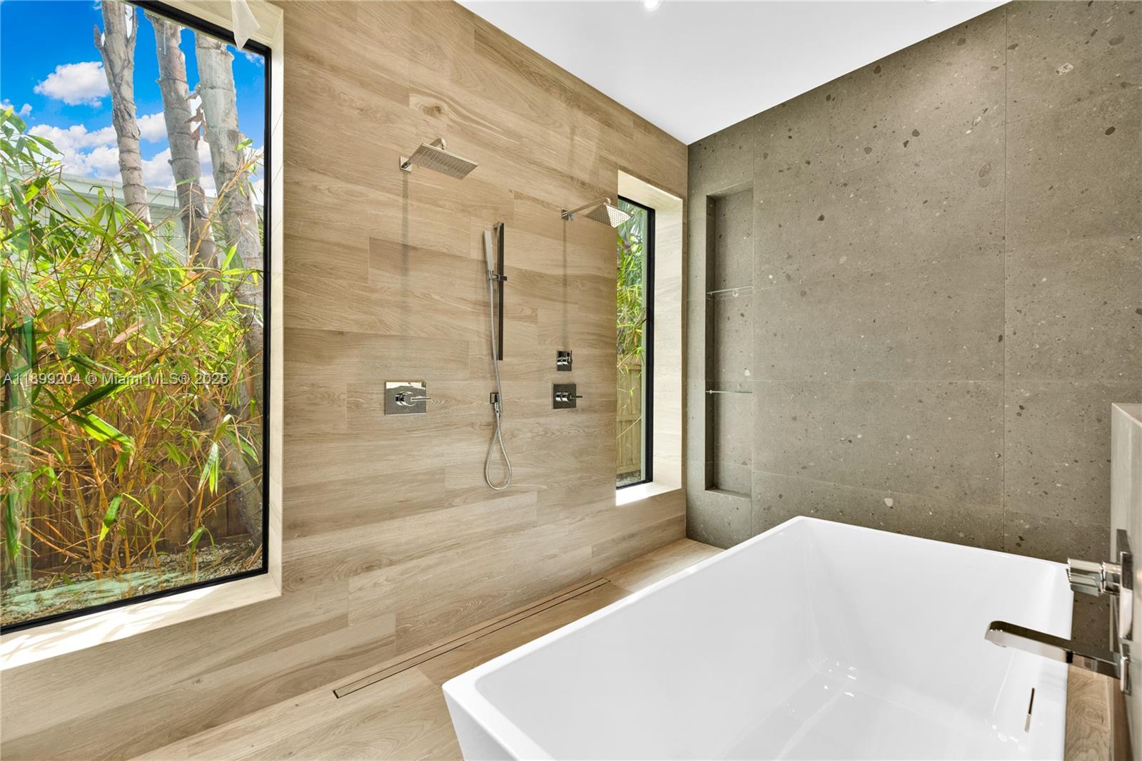 2110 NE 197th Ter Miami, FL 33179