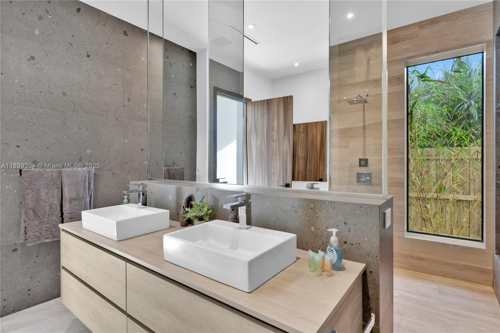 2110 NE 197th Ter Miami, FL 33179