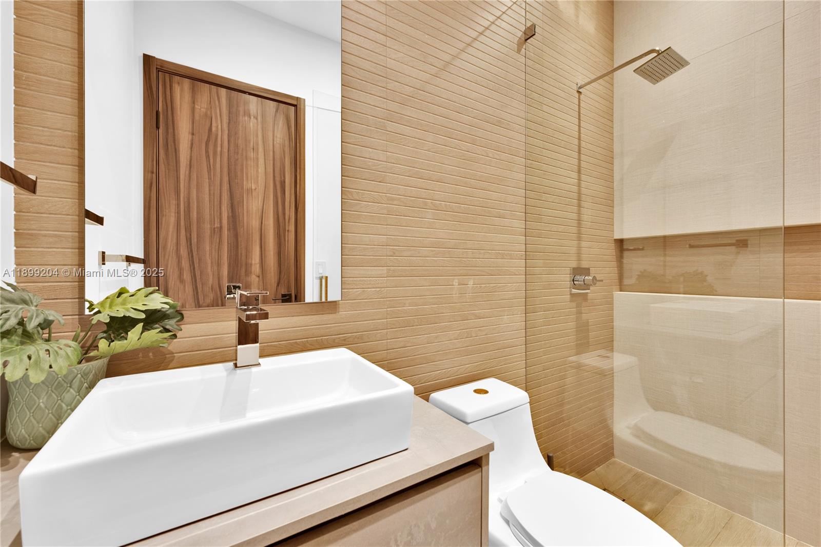 2110 NE 197th Ter Miami, FL 33179