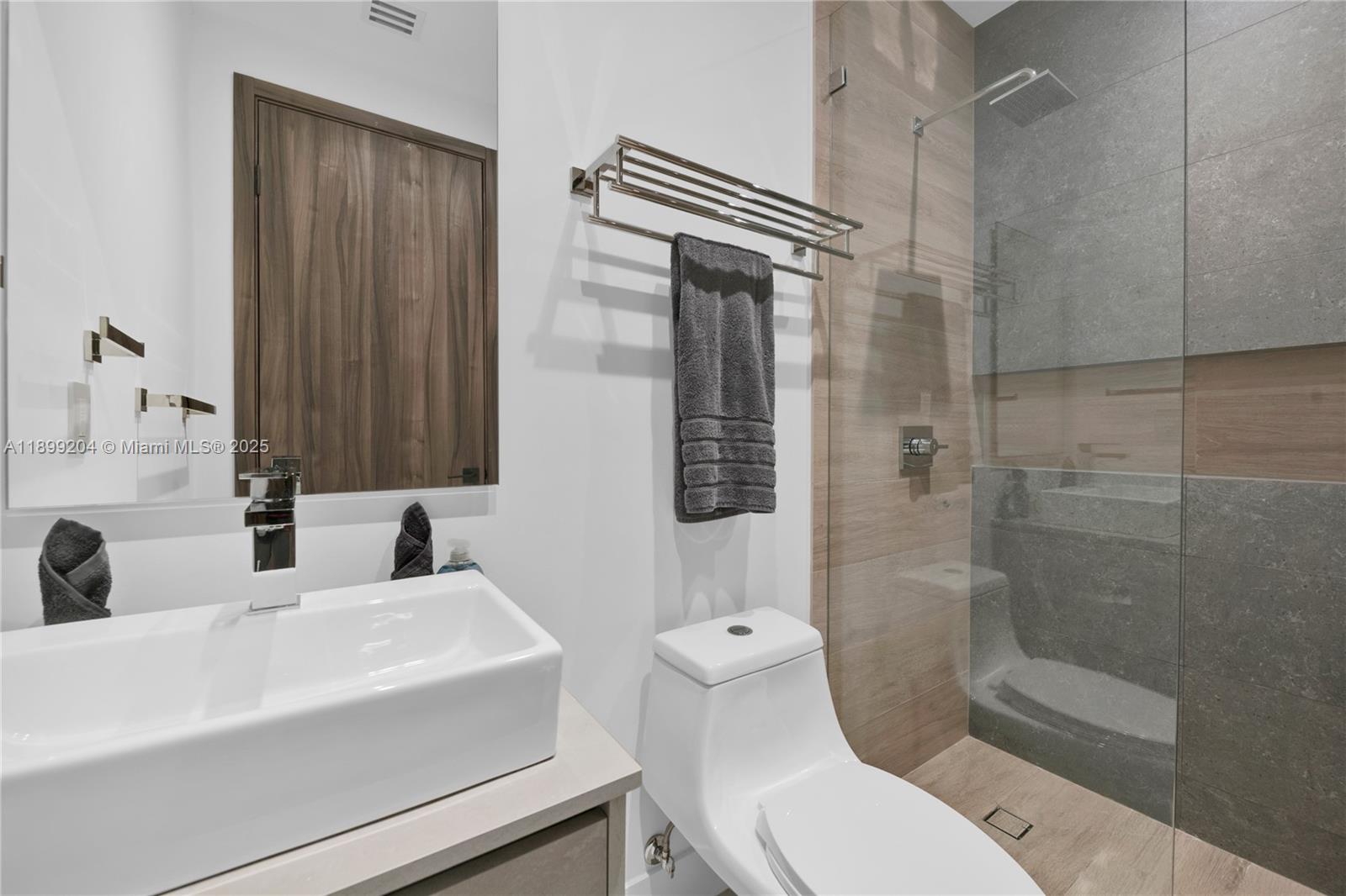 2110 NE 197th Ter Miami, FL 33179