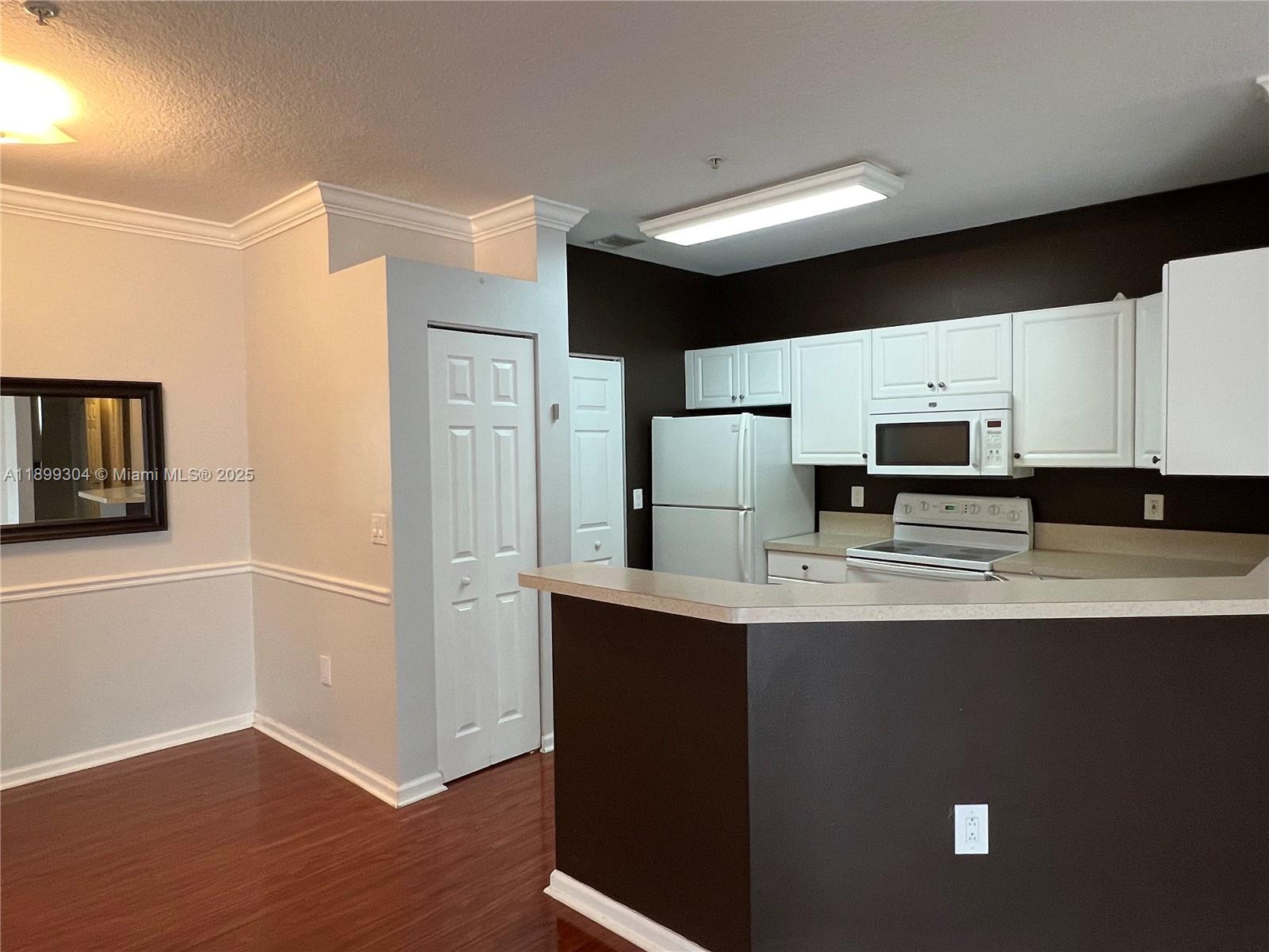 4404 SW 160th Ave #810