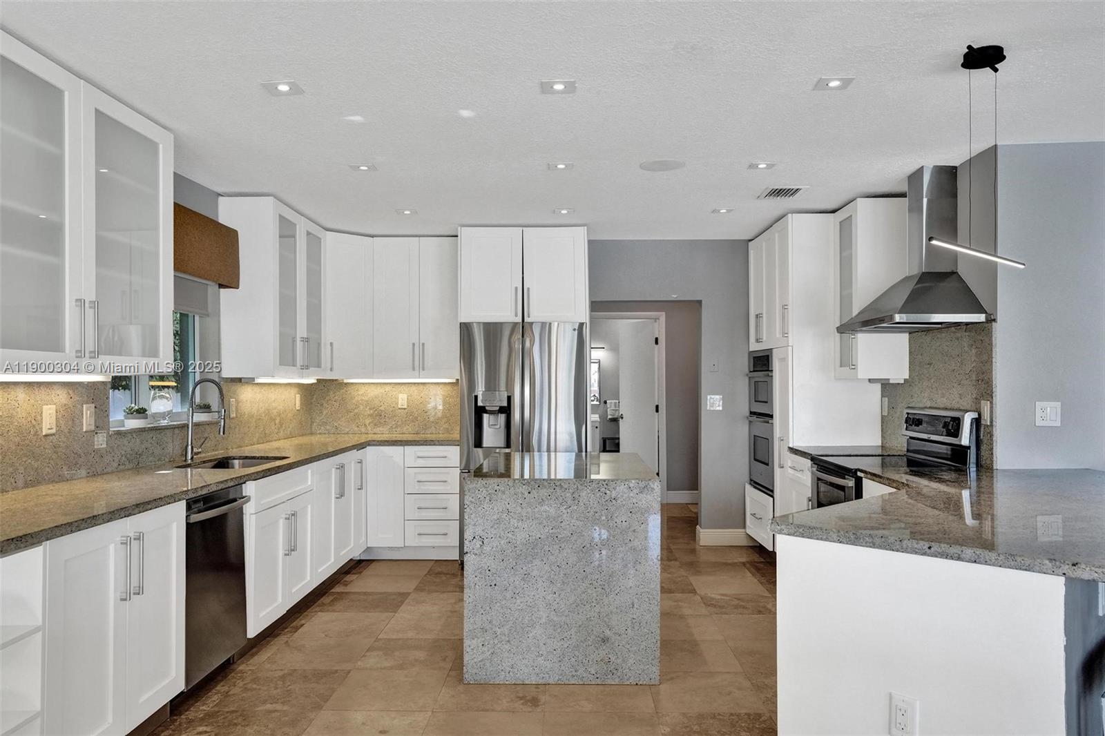 1935 NE 117th Rd North Miami, FL 33181