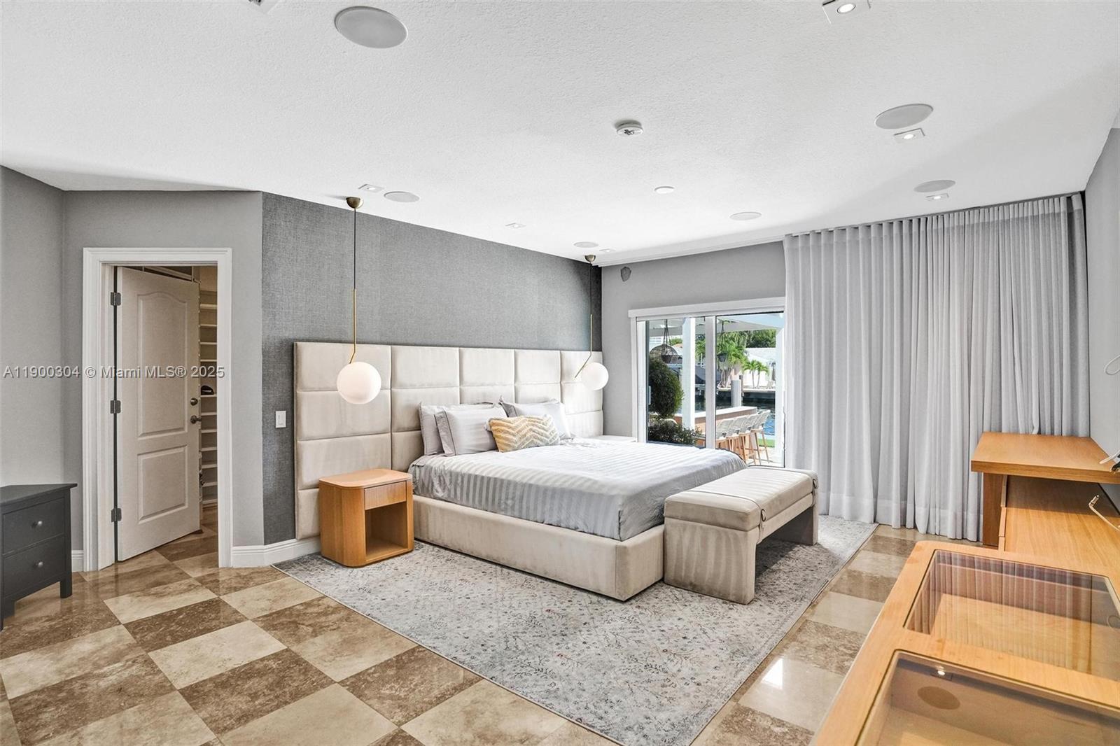 1935 NE 117th Rd North Miami, FL 33181