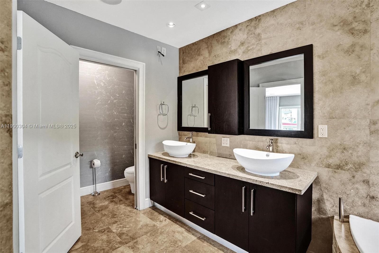 1935 NE 117th Rd North Miami, FL 33181