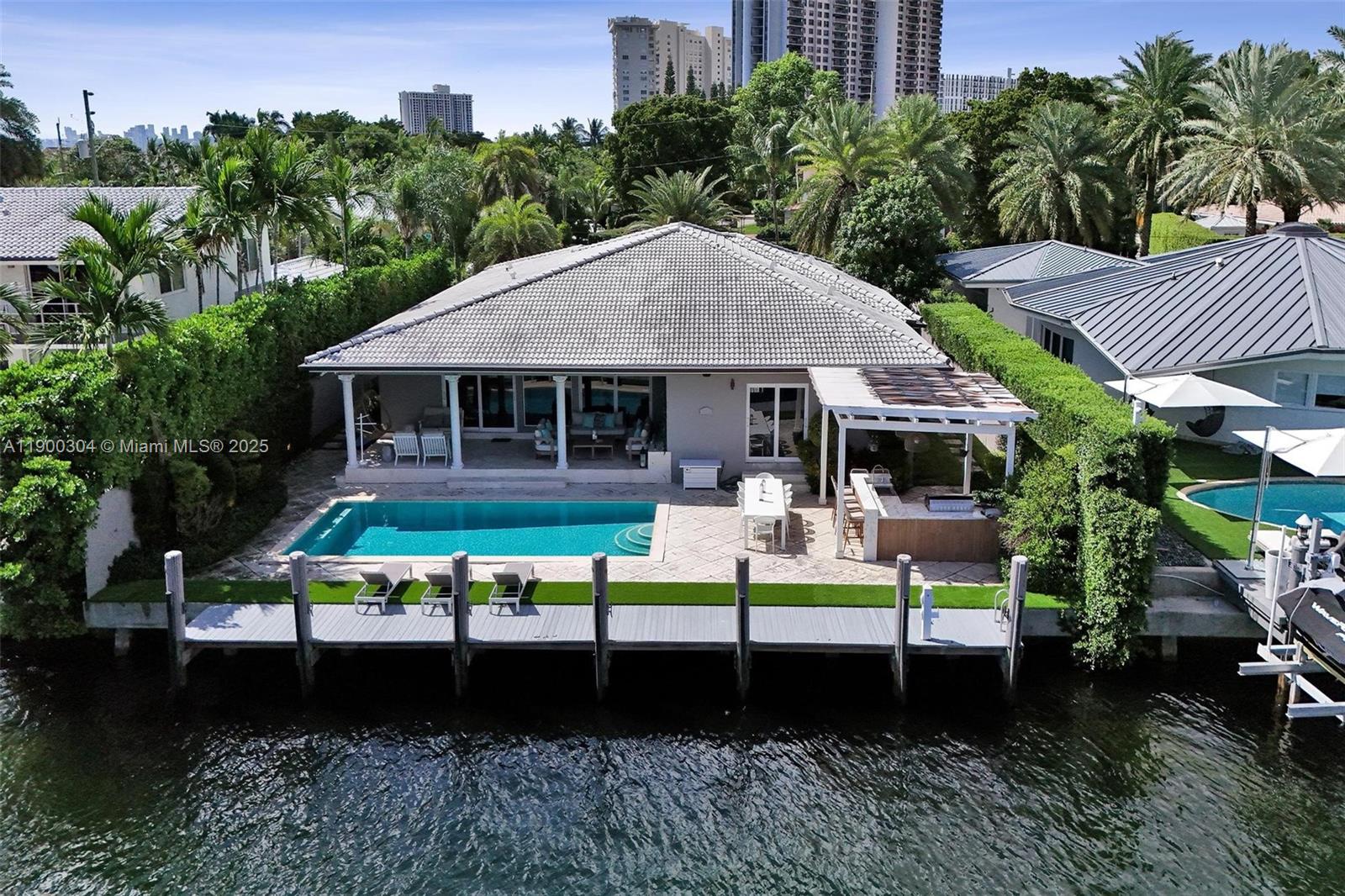 1935 NE 117th Rd North Miami, FL 33181