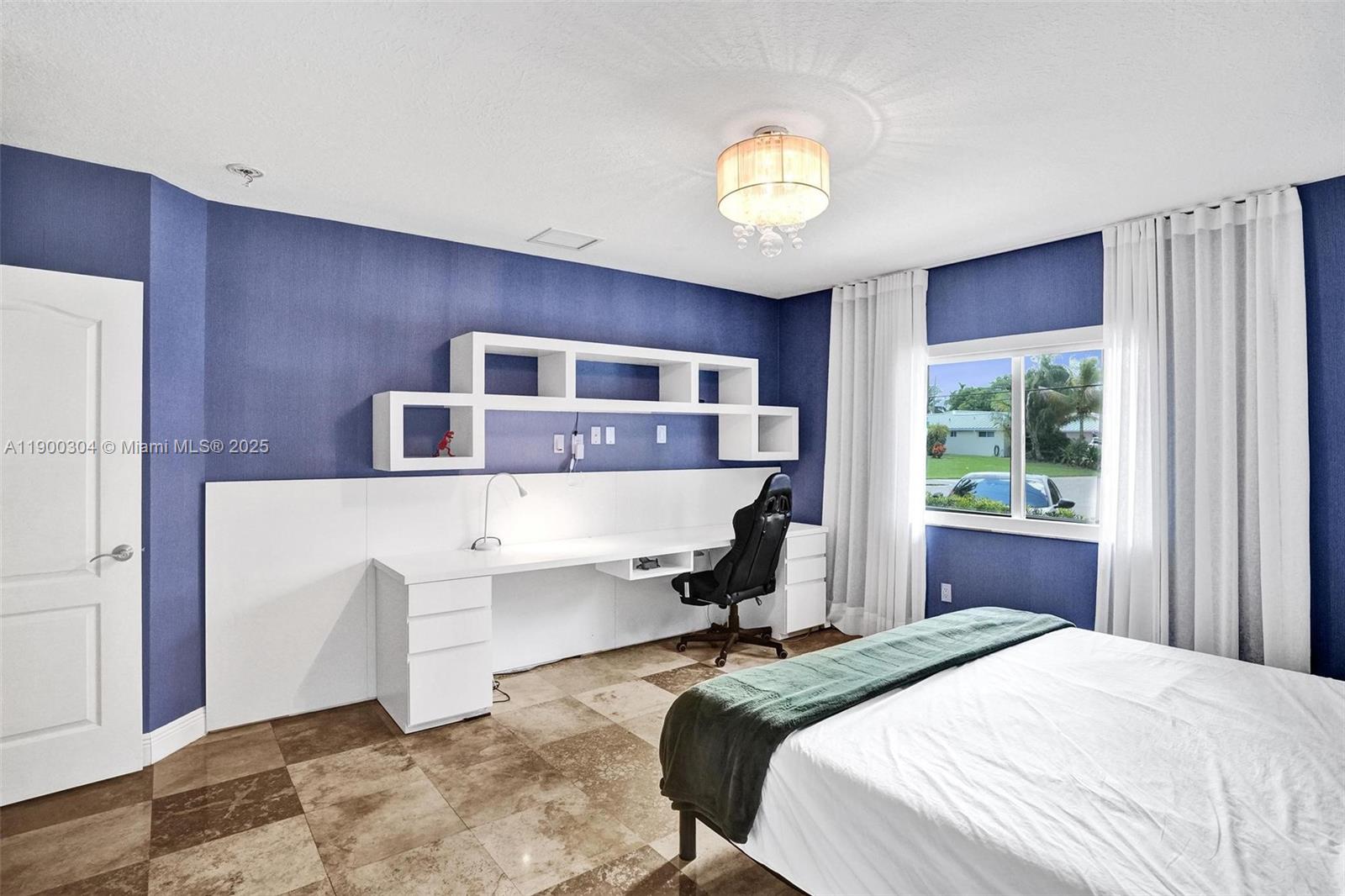 1935 NE 117th Rd North Miami, FL 33181