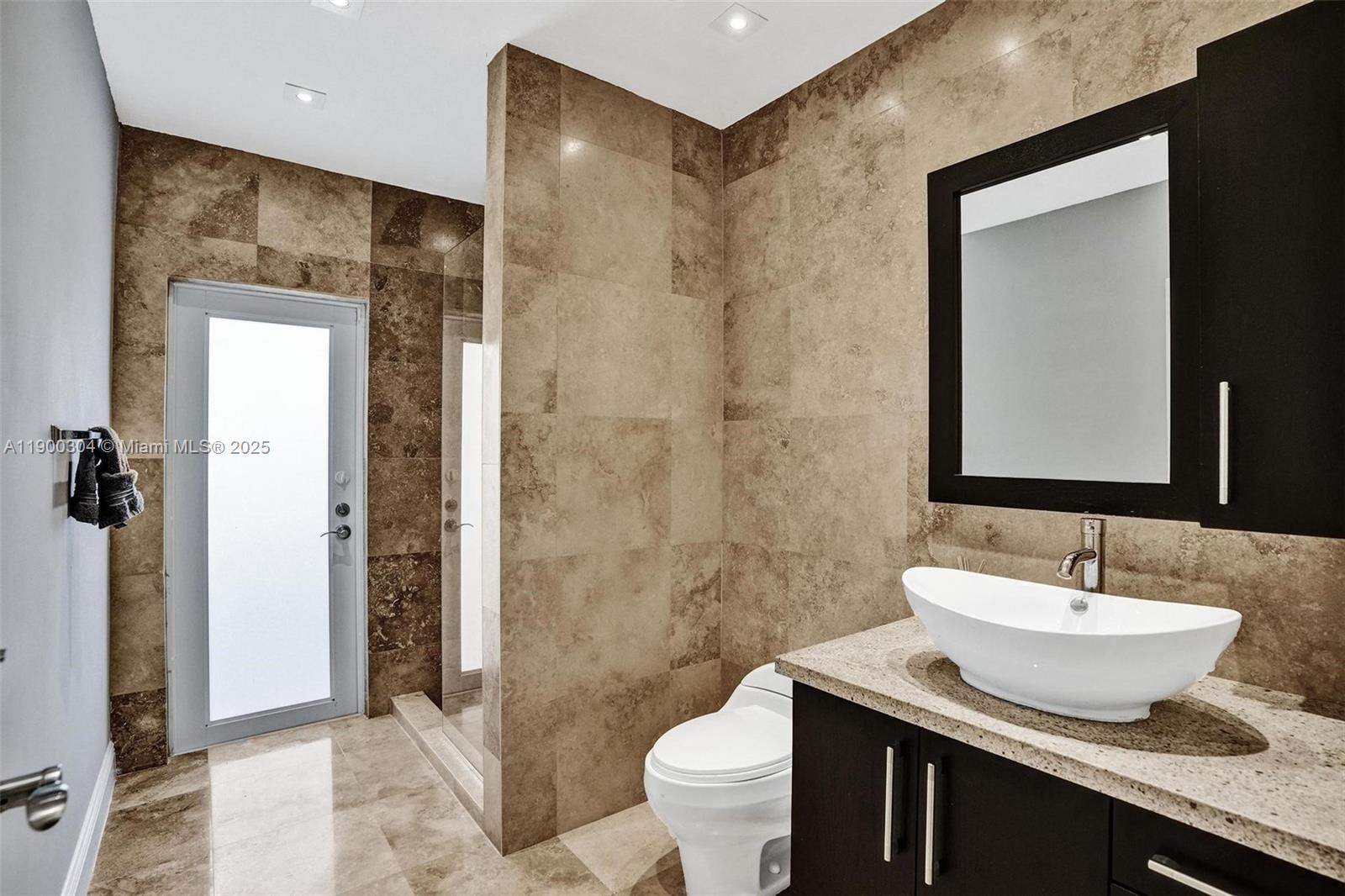 1935 NE 117th Rd North Miami, FL 33181