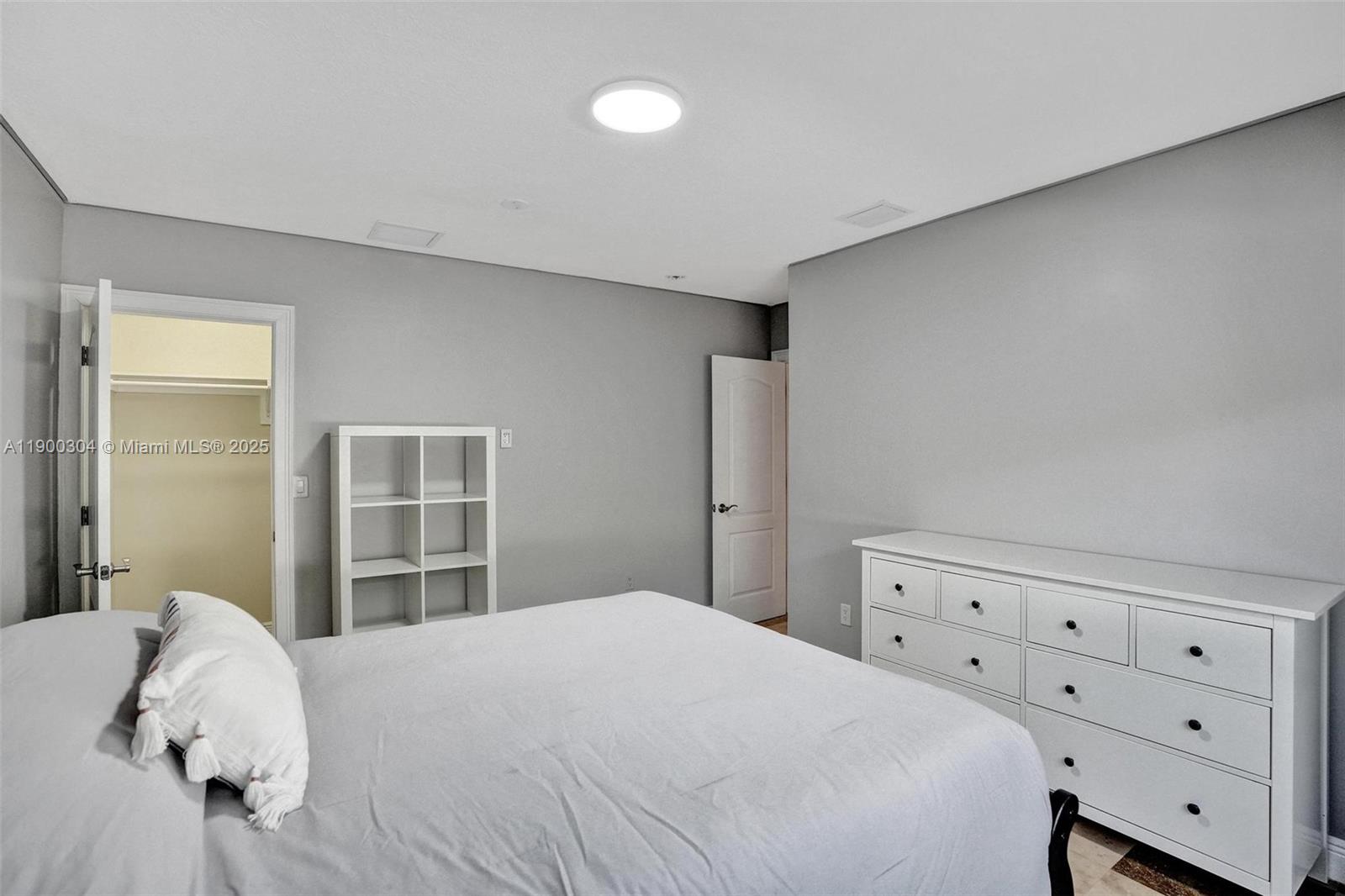 1935 NE 117th Rd North Miami, FL 33181