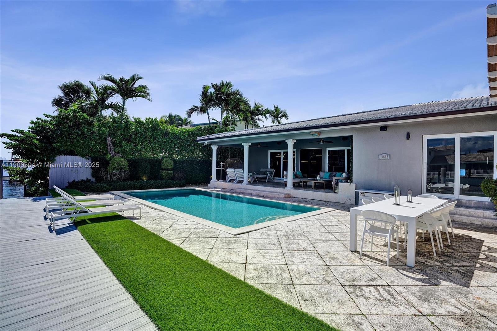 1935 NE 117th Rd North Miami, FL 33181