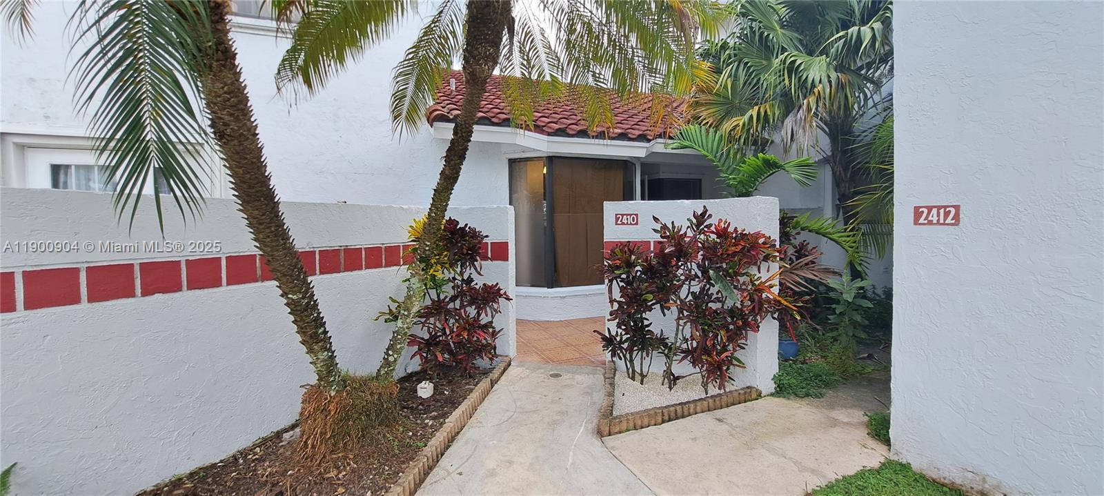 2410 San Remo Cir