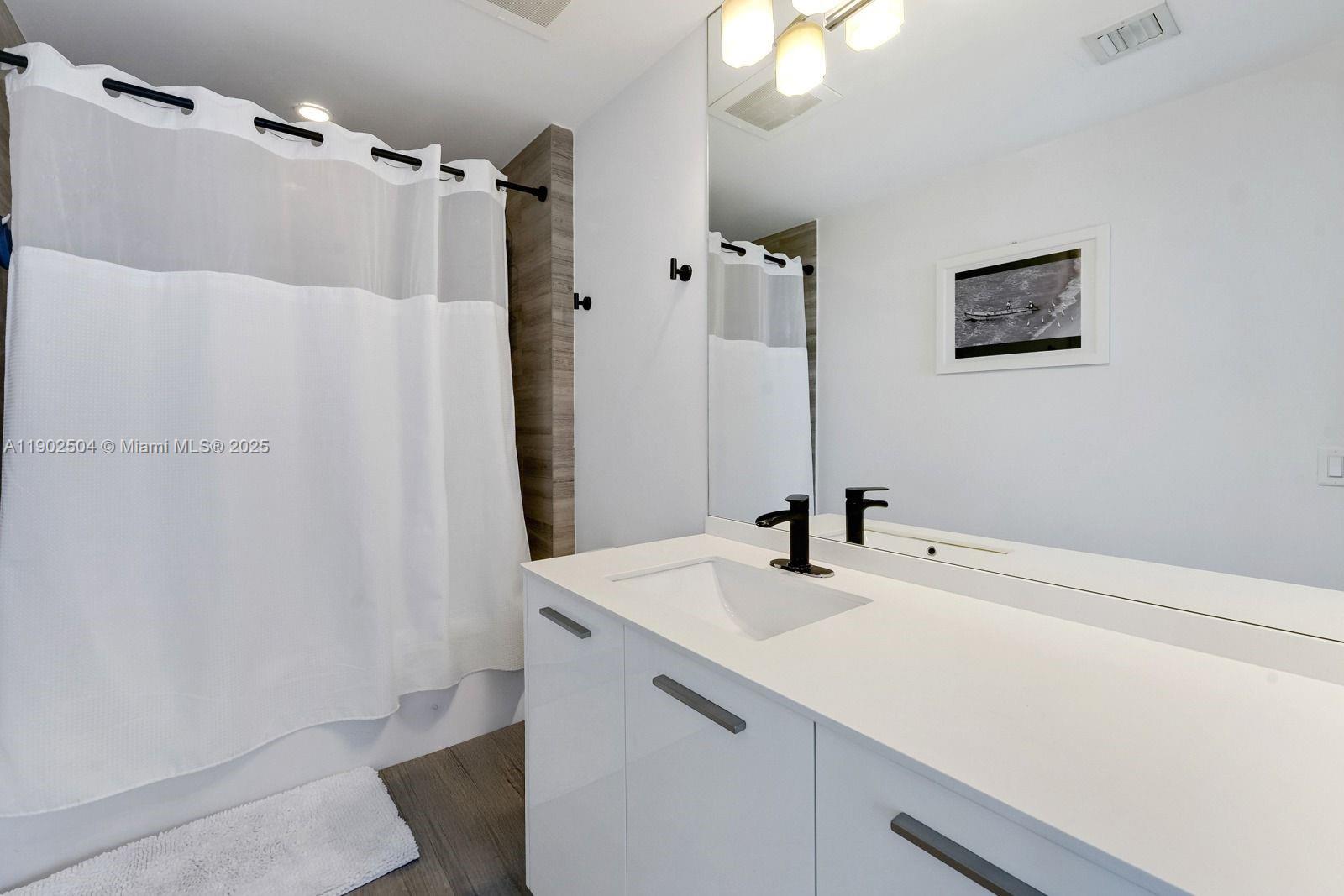 image Brickellhouse Condo10