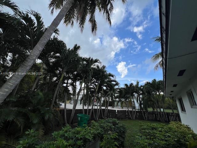 201 NE 48th St Miami, FL 33137